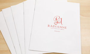 ラディアンヌ ブランディングパンフレット